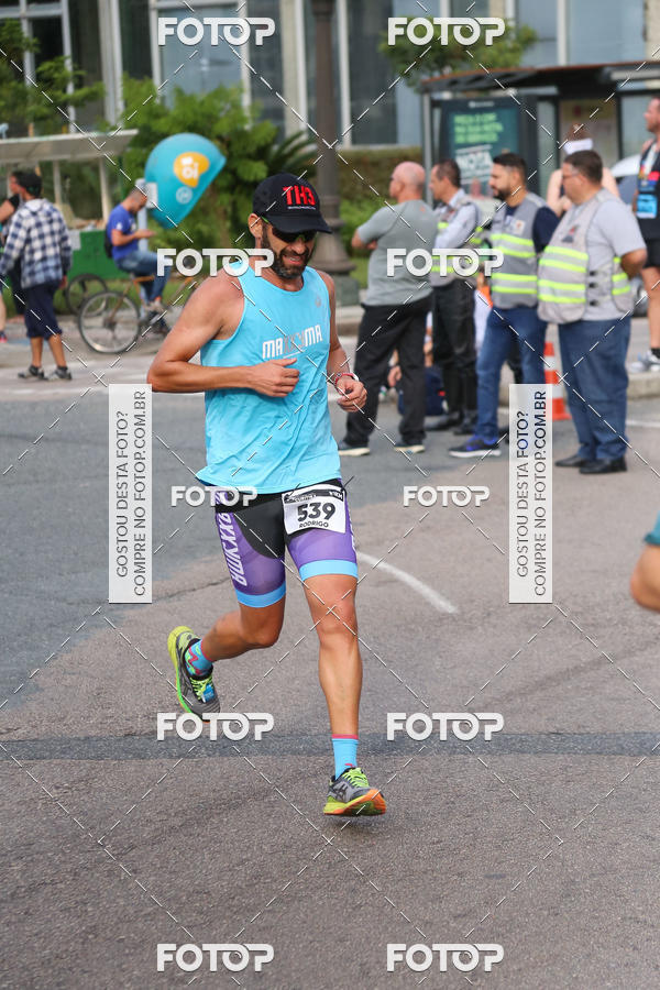 Buy your photos of the eventMeia Maratona Internacional de Curitiba 2018 on Fotop