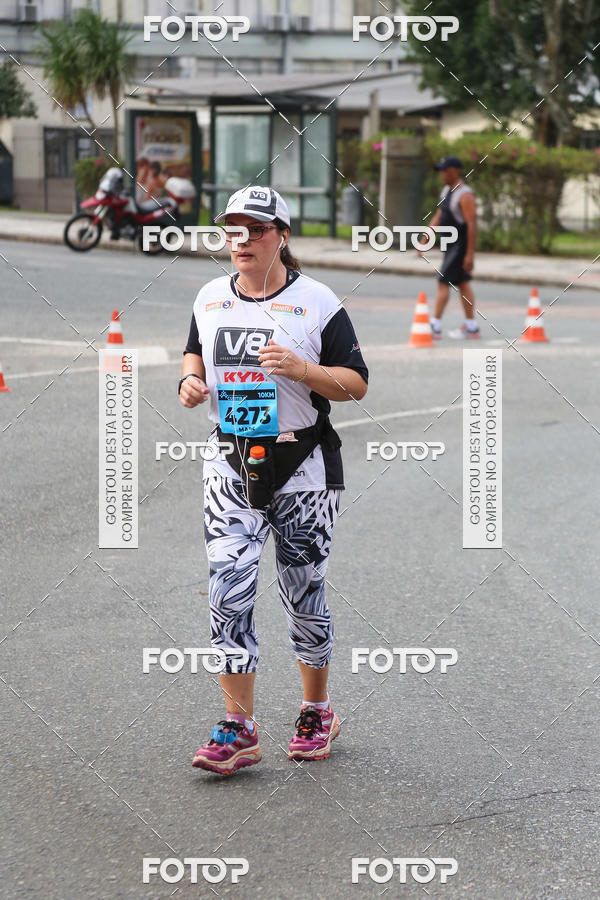 Buy your photos of the eventMeia Maratona Internacional de Curitiba 2018 on Fotop