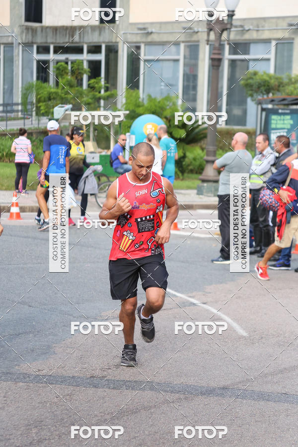 Buy your photos of the eventMeia Maratona Internacional de Curitiba 2018 on Fotop