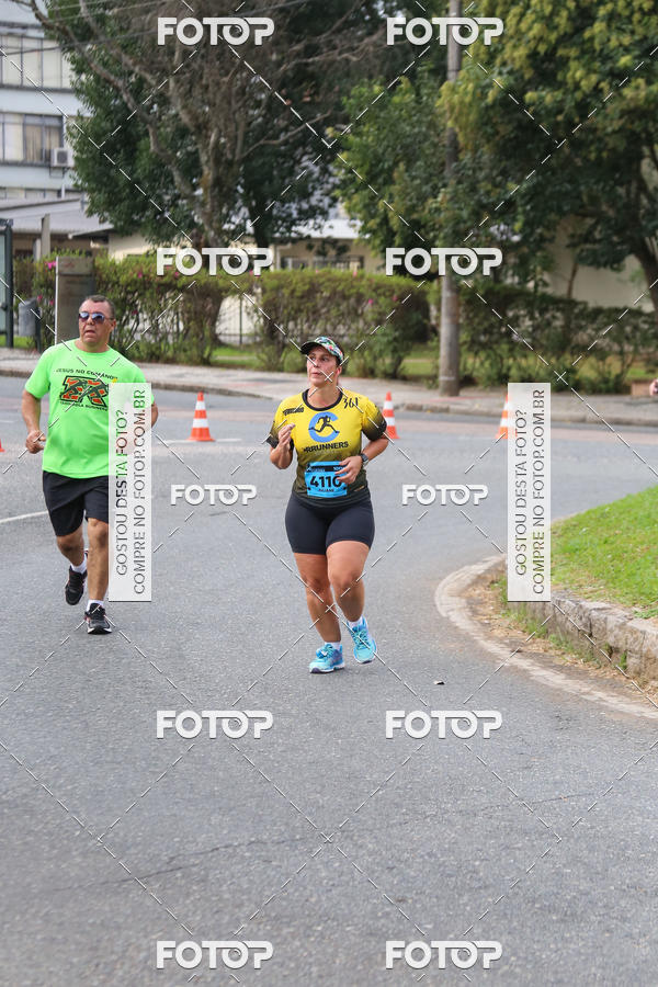 Buy your photos of the eventMeia Maratona Internacional de Curitiba 2018 on Fotop
