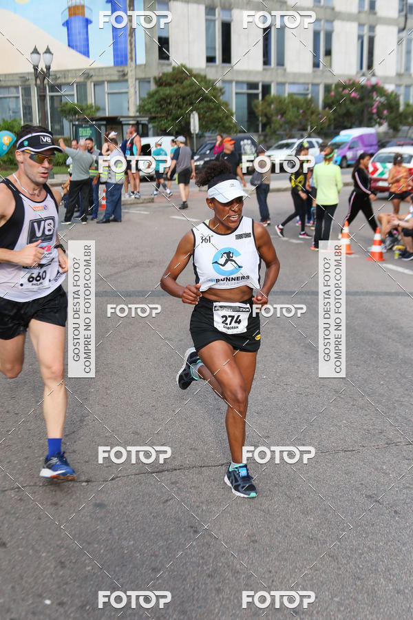 Buy your photos of the eventMeia Maratona Internacional de Curitiba 2018 on Fotop