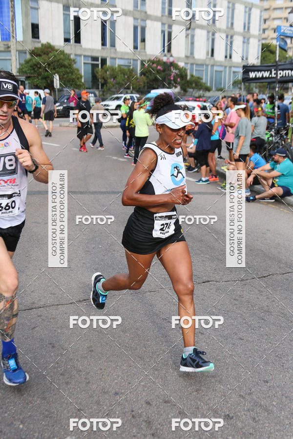 Buy your photos of the eventMeia Maratona Internacional de Curitiba 2018 on Fotop