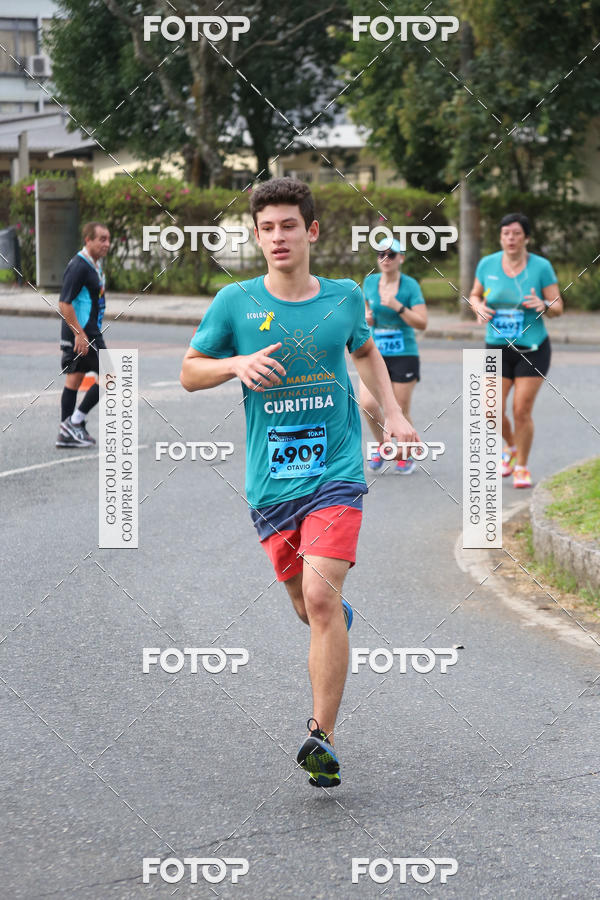 Buy your photos of the eventMeia Maratona Internacional de Curitiba 2018 on Fotop