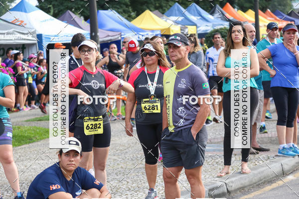 Buy your photos of the eventMeia Maratona Internacional de Curitiba 2018 on Fotop