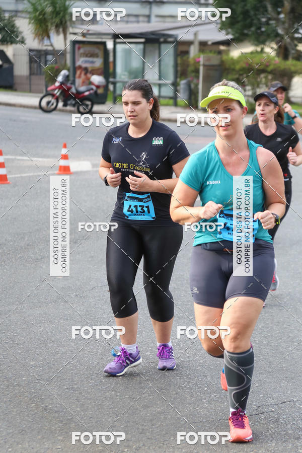 Buy your photos of the eventMeia Maratona Internacional de Curitiba 2018 on Fotop