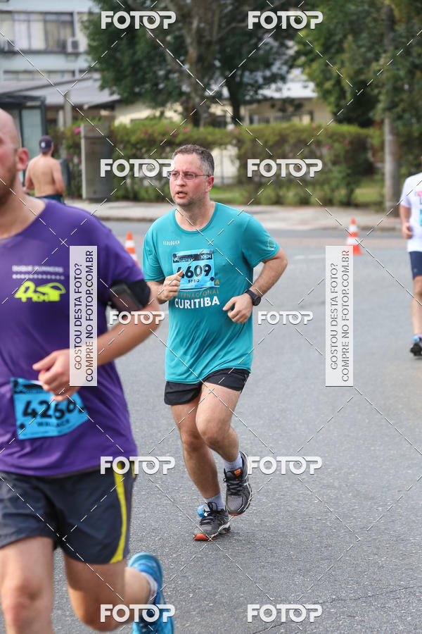 Buy your photos of the eventMeia Maratona Internacional de Curitiba 2018 on Fotop