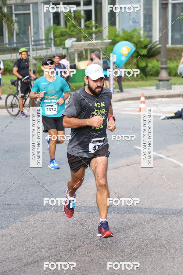Buy your photos of the eventMeia Maratona Internacional de Curitiba 2018 on Fotop