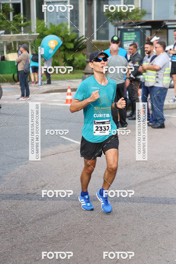 Buy your photos of the eventMeia Maratona Internacional de Curitiba 2018 on Fotop