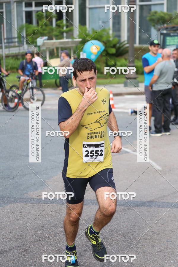 Buy your photos of the eventMeia Maratona Internacional de Curitiba 2018 on Fotop