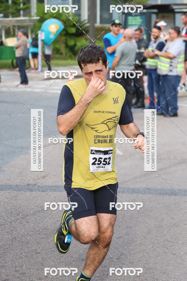Buy your photos of the eventMeia Maratona Internacional de Curitiba 2018 on Fotop