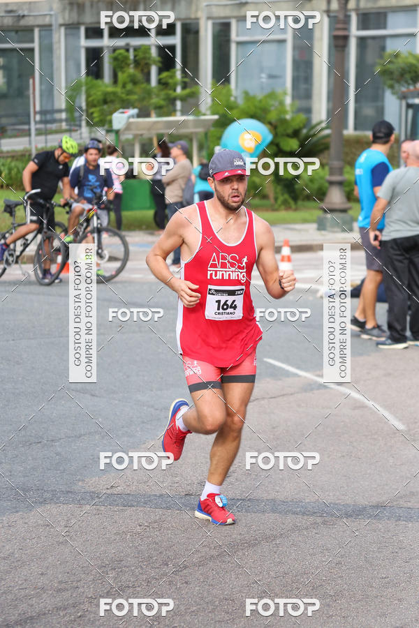 Buy your photos of the eventMeia Maratona Internacional de Curitiba 2018 on Fotop