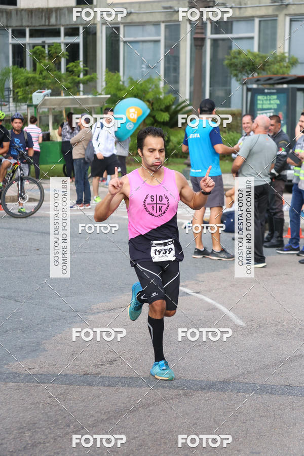 Buy your photos of the eventMeia Maratona Internacional de Curitiba 2018 on Fotop