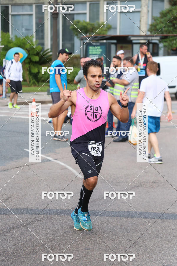 Buy your photos of the eventMeia Maratona Internacional de Curitiba 2018 on Fotop