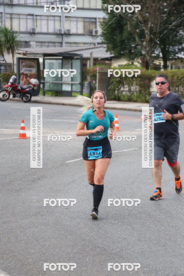 Buy your photos of the eventMeia Maratona Internacional de Curitiba 2018 on Fotop