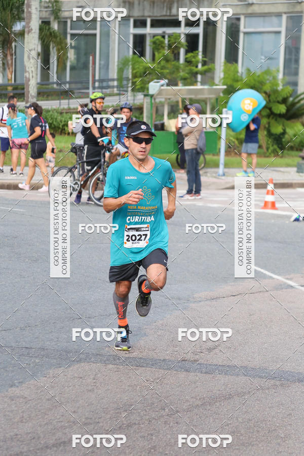 Buy your photos of the eventMeia Maratona Internacional de Curitiba 2018 on Fotop