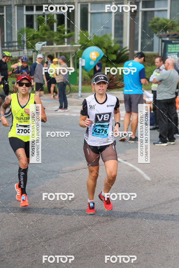 Buy your photos of the eventMeia Maratona Internacional de Curitiba 2018 on Fotop