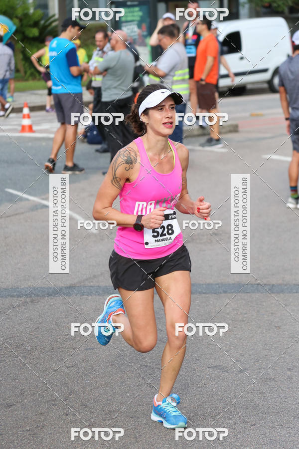 Buy your photos of the eventMeia Maratona Internacional de Curitiba 2018 on Fotop