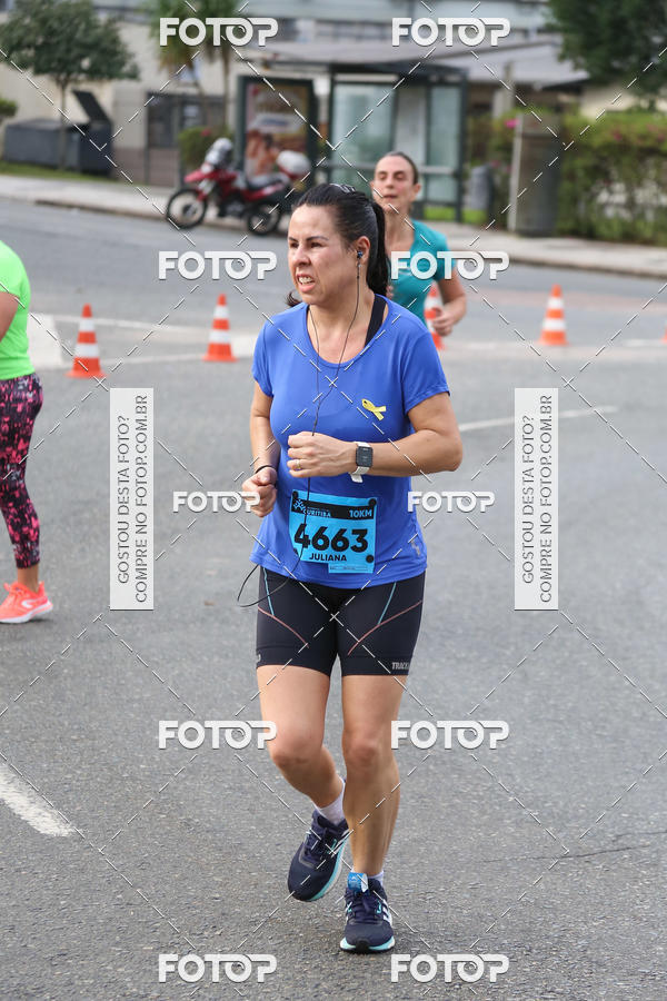 Buy your photos of the eventMeia Maratona Internacional de Curitiba 2018 on Fotop