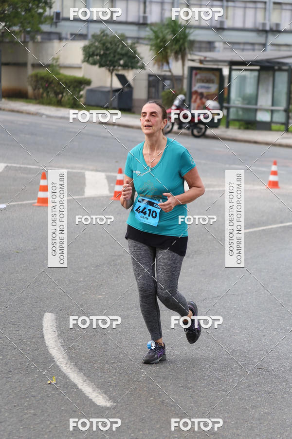 Buy your photos of the eventMeia Maratona Internacional de Curitiba 2018 on Fotop