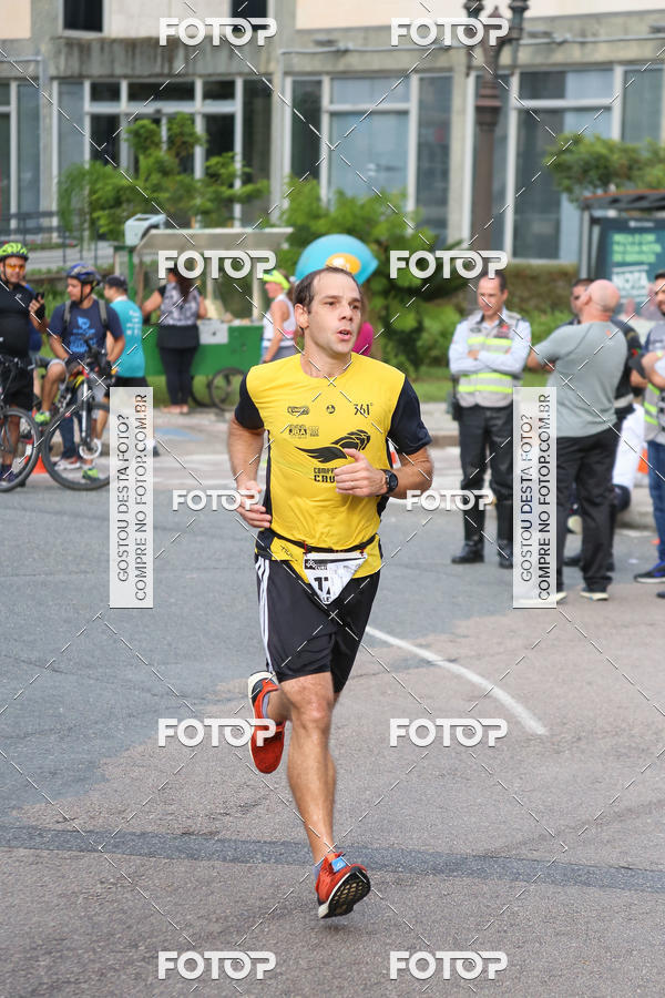 Buy your photos of the eventMeia Maratona Internacional de Curitiba 2018 on Fotop