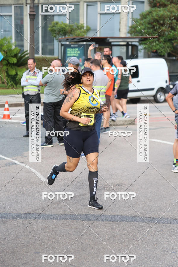 Buy your photos of the eventMeia Maratona Internacional de Curitiba 2018 on Fotop