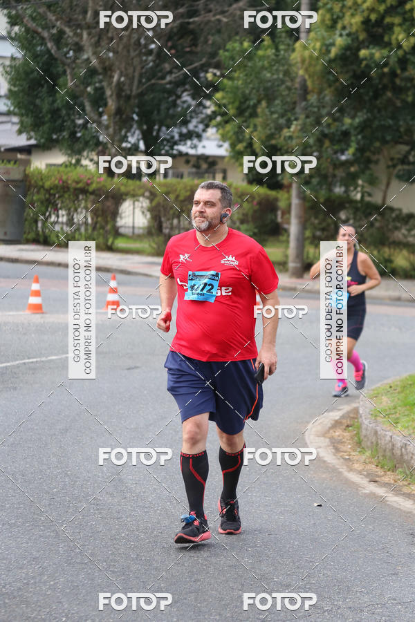 Buy your photos of the eventMeia Maratona Internacional de Curitiba 2018 on Fotop