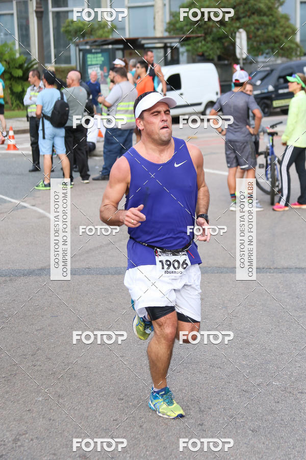 Buy your photos of the eventMeia Maratona Internacional de Curitiba 2018 on Fotop
