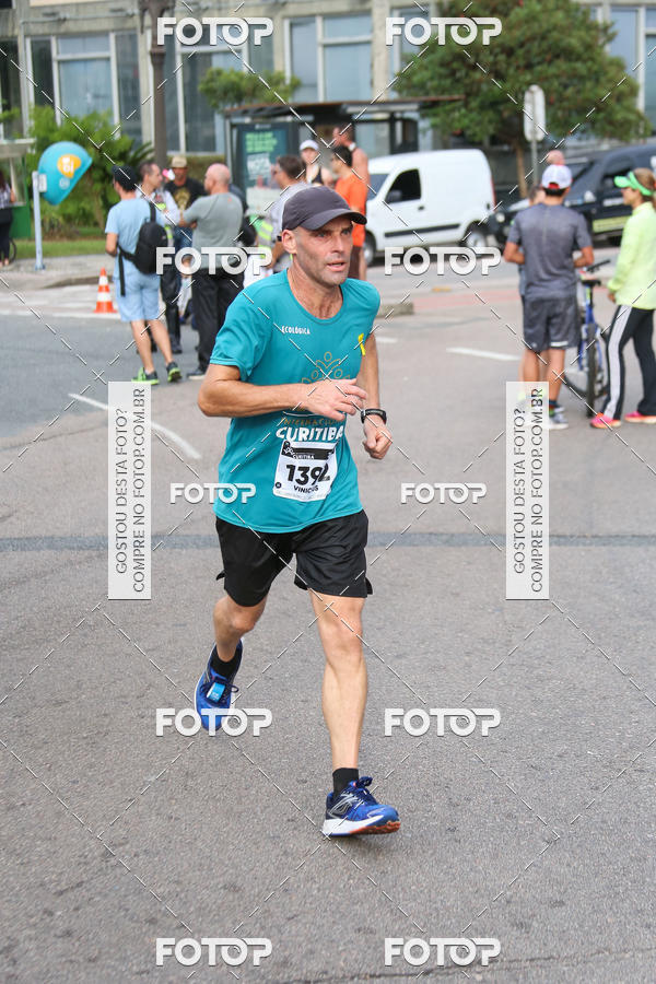 Buy your photos of the eventMeia Maratona Internacional de Curitiba 2018 on Fotop