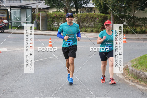 Buy your photos of the eventMeia Maratona Internacional de Curitiba 2018 on Fotop