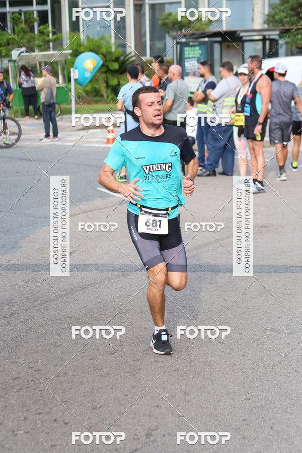 Buy your photos of the eventMeia Maratona Internacional de Curitiba 2018 on Fotop