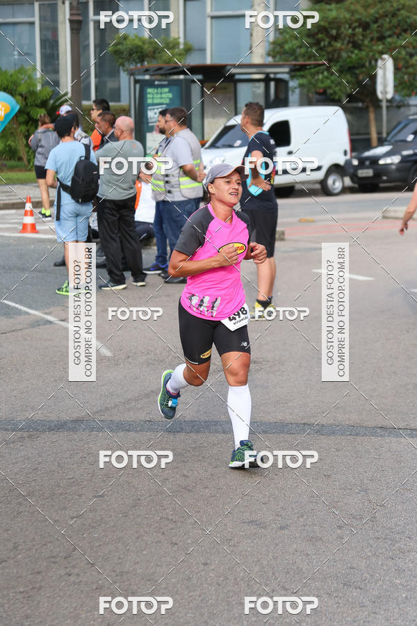 Buy your photos of the eventMeia Maratona Internacional de Curitiba 2018 on Fotop