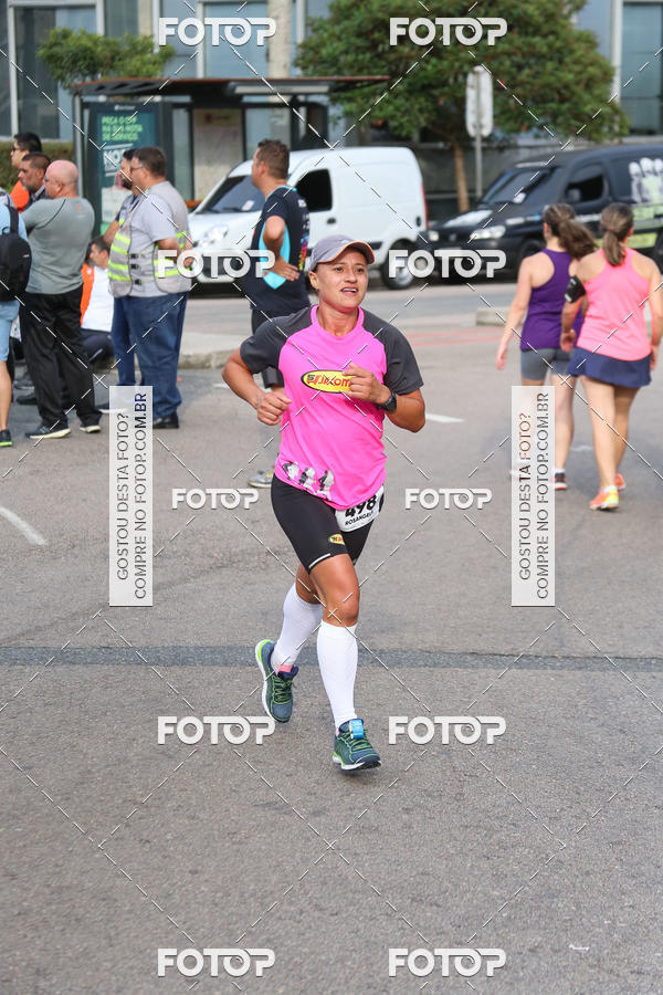 Buy your photos of the eventMeia Maratona Internacional de Curitiba 2018 on Fotop