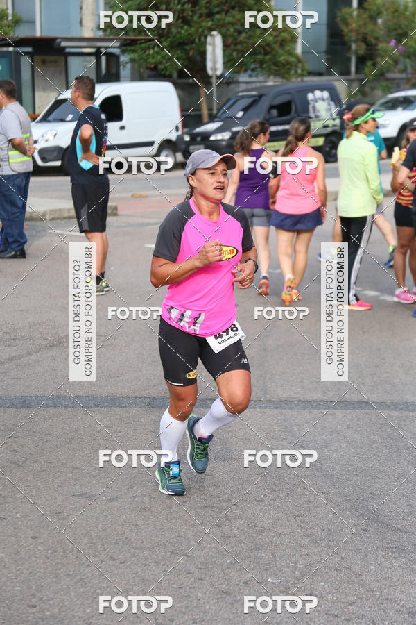 Buy your photos of the eventMeia Maratona Internacional de Curitiba 2018 on Fotop