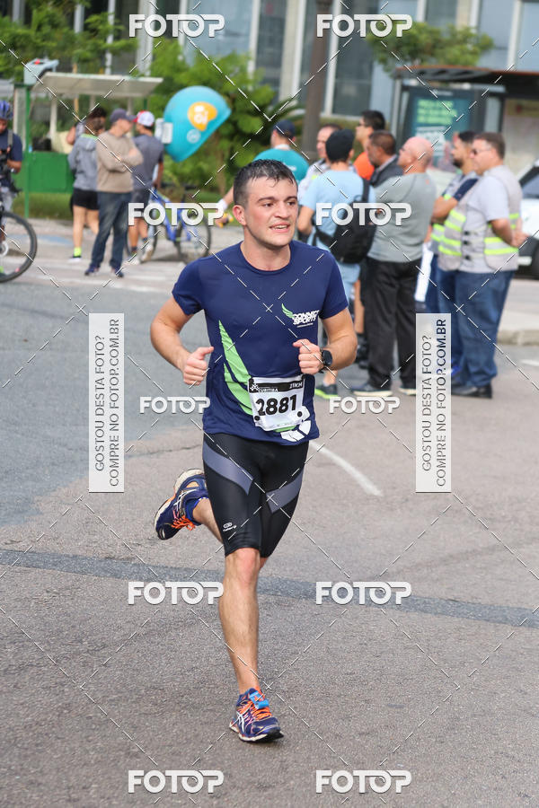 Buy your photos of the eventMeia Maratona Internacional de Curitiba 2018 on Fotop