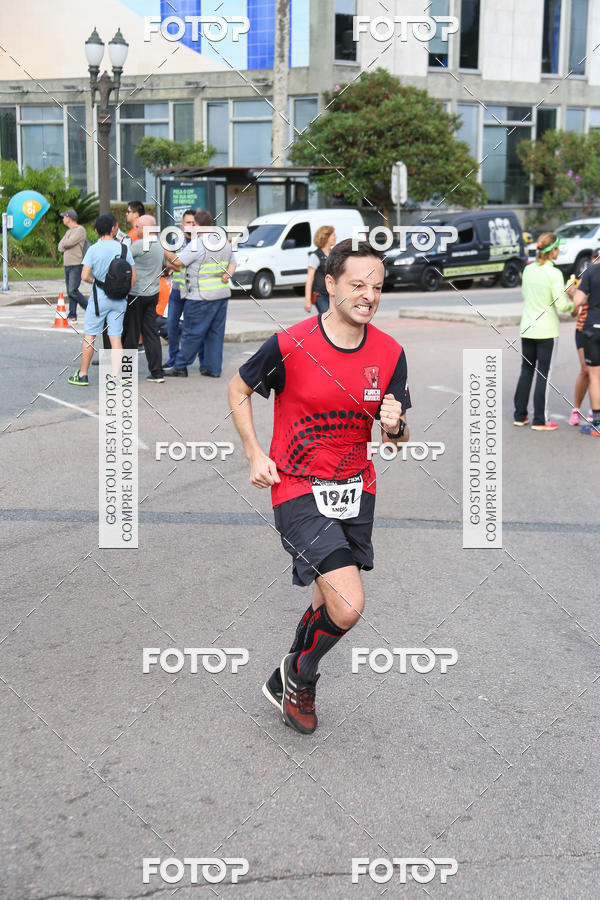 Buy your photos of the eventMeia Maratona Internacional de Curitiba 2018 on Fotop