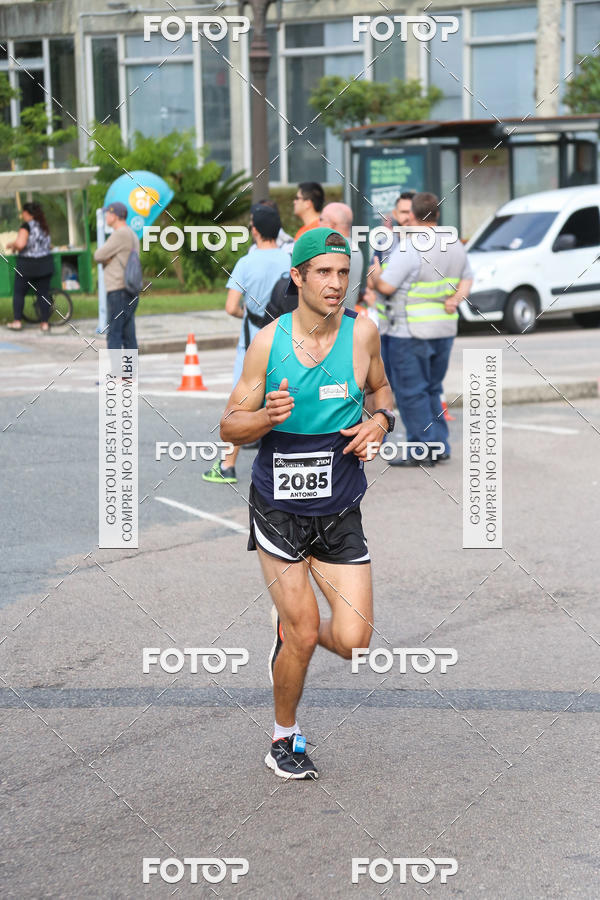 Buy your photos of the eventMeia Maratona Internacional de Curitiba 2018 on Fotop