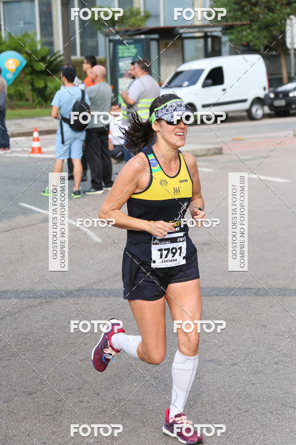 Buy your photos of the eventMeia Maratona Internacional de Curitiba 2018 on Fotop