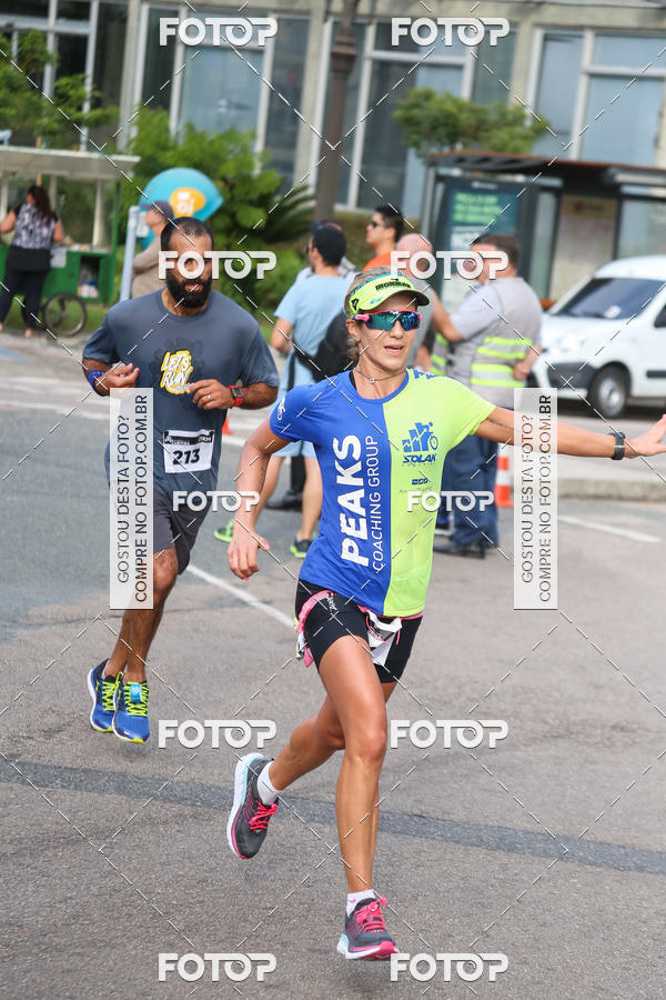 Buy your photos of the eventMeia Maratona Internacional de Curitiba 2018 on Fotop