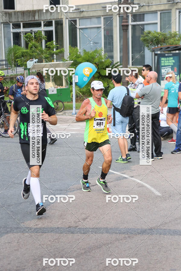 Buy your photos of the eventMeia Maratona Internacional de Curitiba 2018 on Fotop