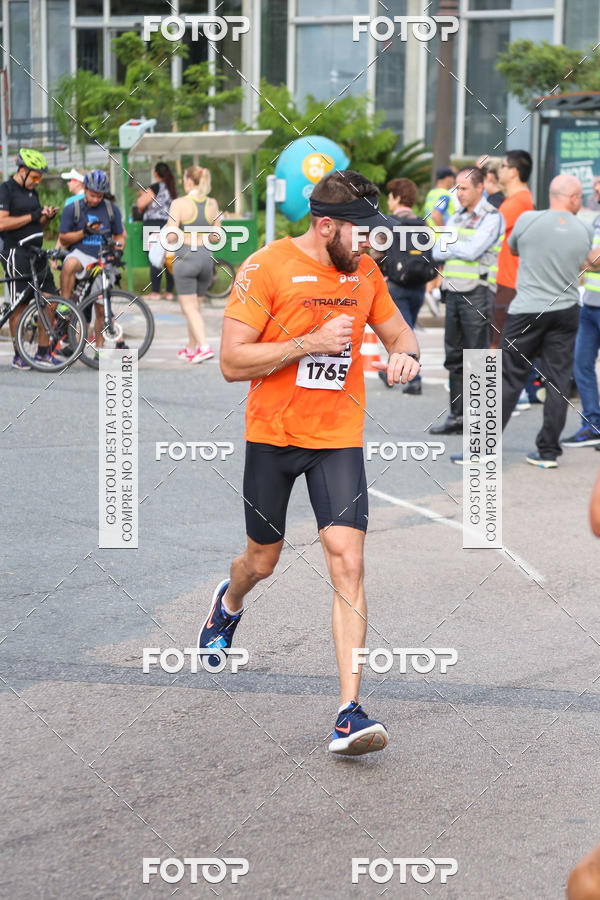 Buy your photos of the eventMeia Maratona Internacional de Curitiba 2018 on Fotop