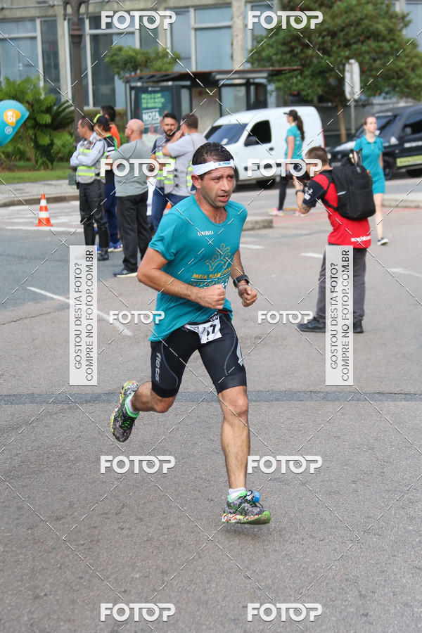 Buy your photos of the eventMeia Maratona Internacional de Curitiba 2018 on Fotop