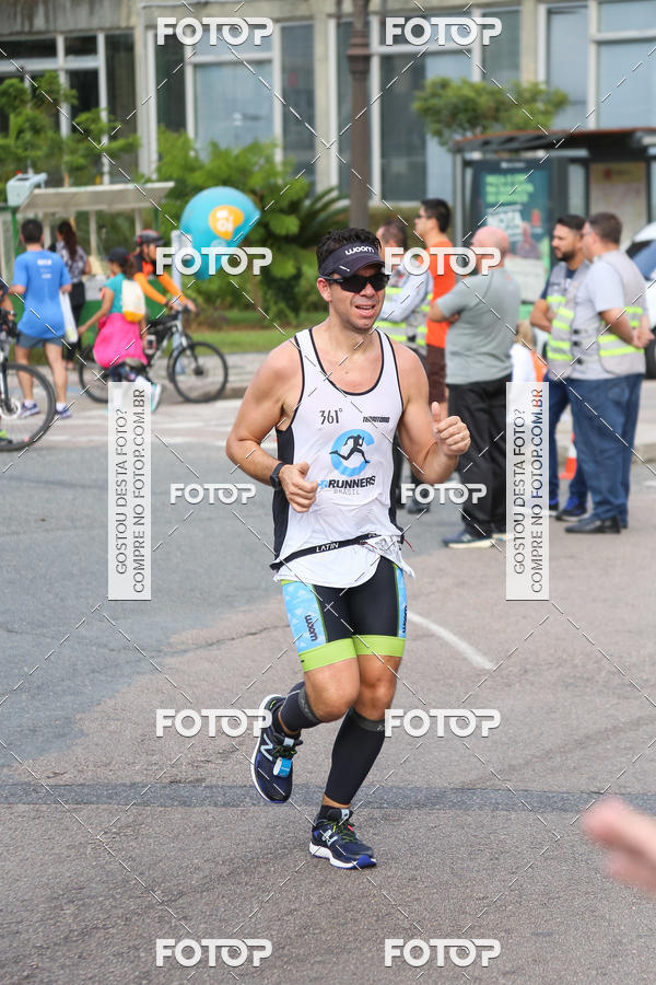 Buy your photos of the eventMeia Maratona Internacional de Curitiba 2018 on Fotop