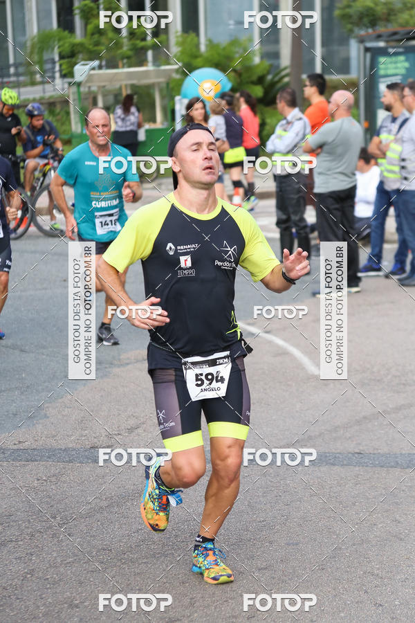 Buy your photos of the eventMeia Maratona Internacional de Curitiba 2018 on Fotop