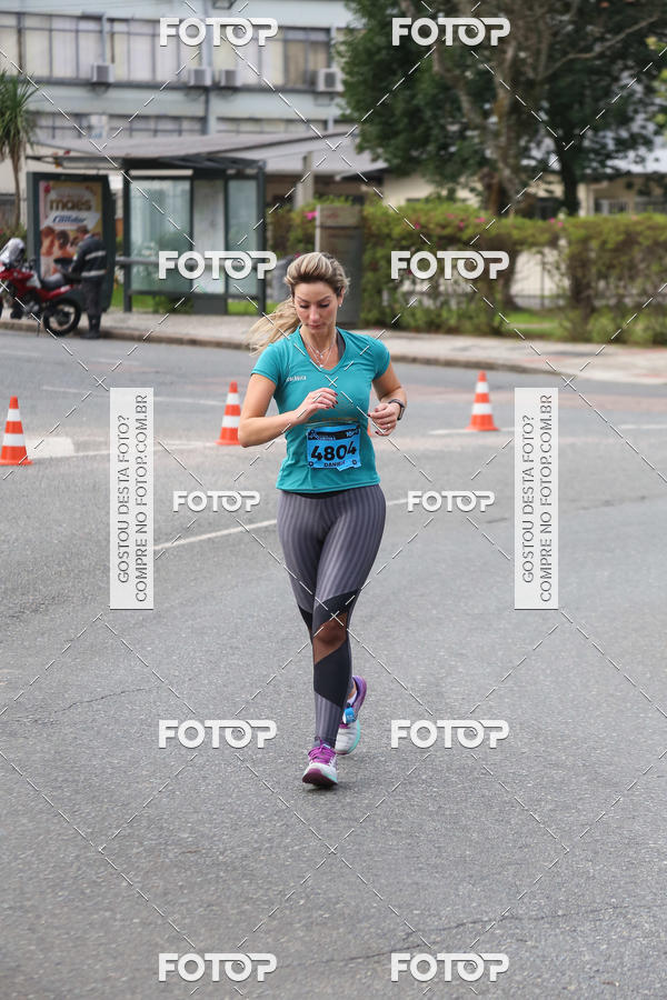 Buy your photos of the eventMeia Maratona Internacional de Curitiba 2018 on Fotop