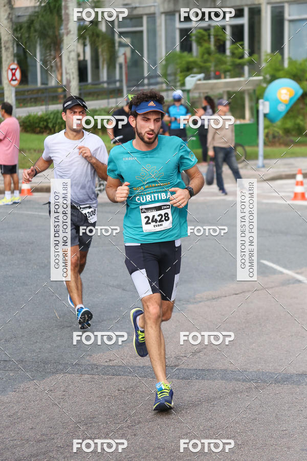 Buy your photos of the eventMeia Maratona Internacional de Curitiba 2018 on Fotop