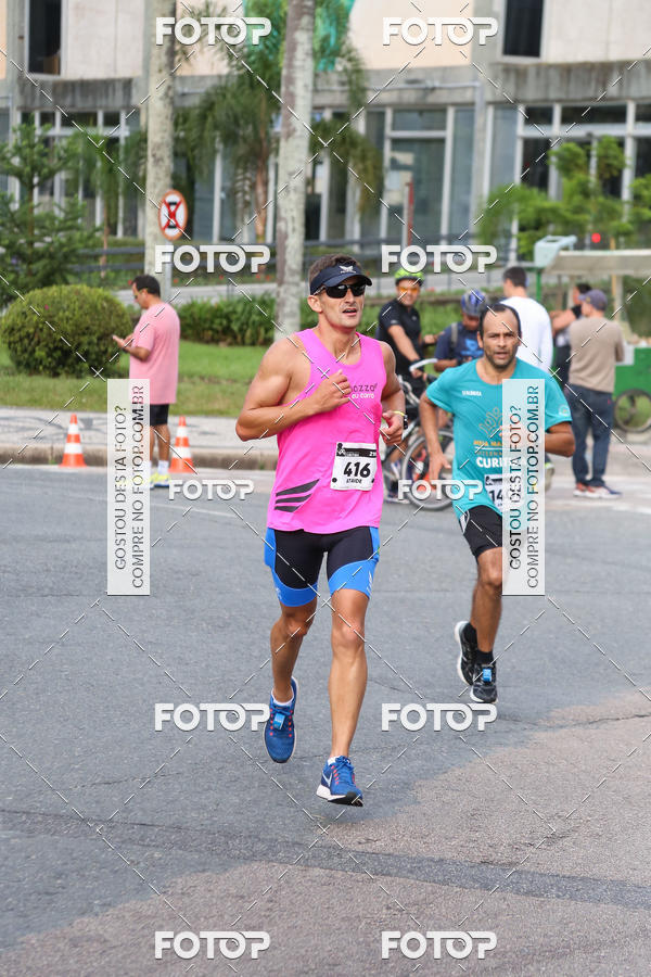 Buy your photos of the eventMeia Maratona Internacional de Curitiba 2018 on Fotop