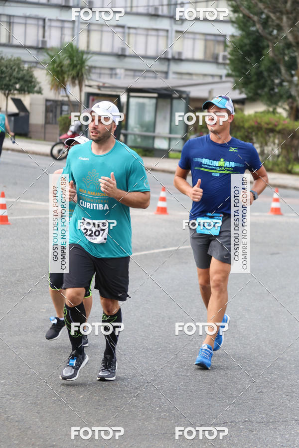 Buy your photos of the eventMeia Maratona Internacional de Curitiba 2018 on Fotop