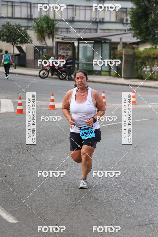 Buy your photos of the eventMeia Maratona Internacional de Curitiba 2018 on Fotop