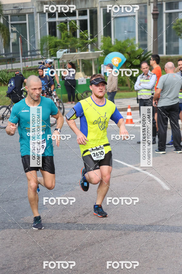 Buy your photos of the eventMeia Maratona Internacional de Curitiba 2018 on Fotop