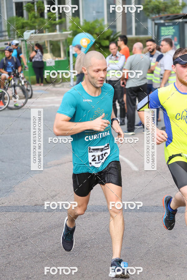 Buy your photos of the eventMeia Maratona Internacional de Curitiba 2018 on Fotop